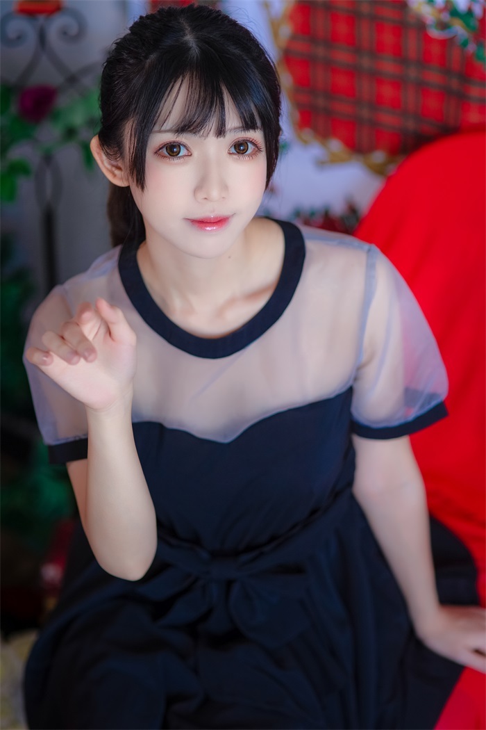 网红Coser@鳗鱼霏儿 – 加藤惠 薄纱礼服 [13P/107MB]-萌图网