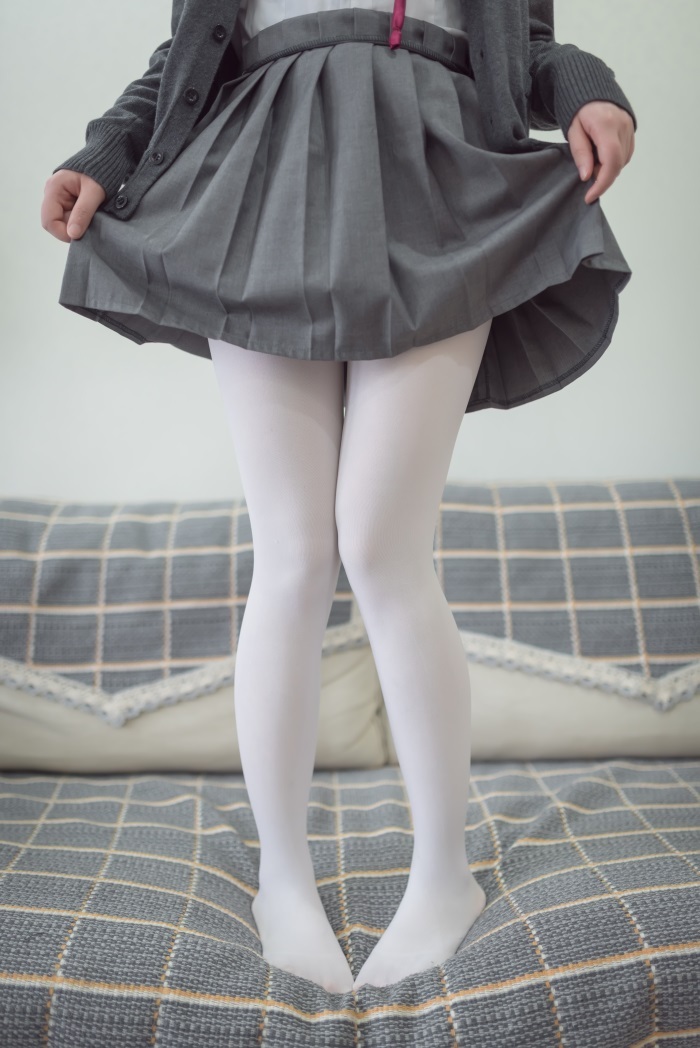 网红Coser@雪琪 – JK白丝 [46P/208MB]-萌图网