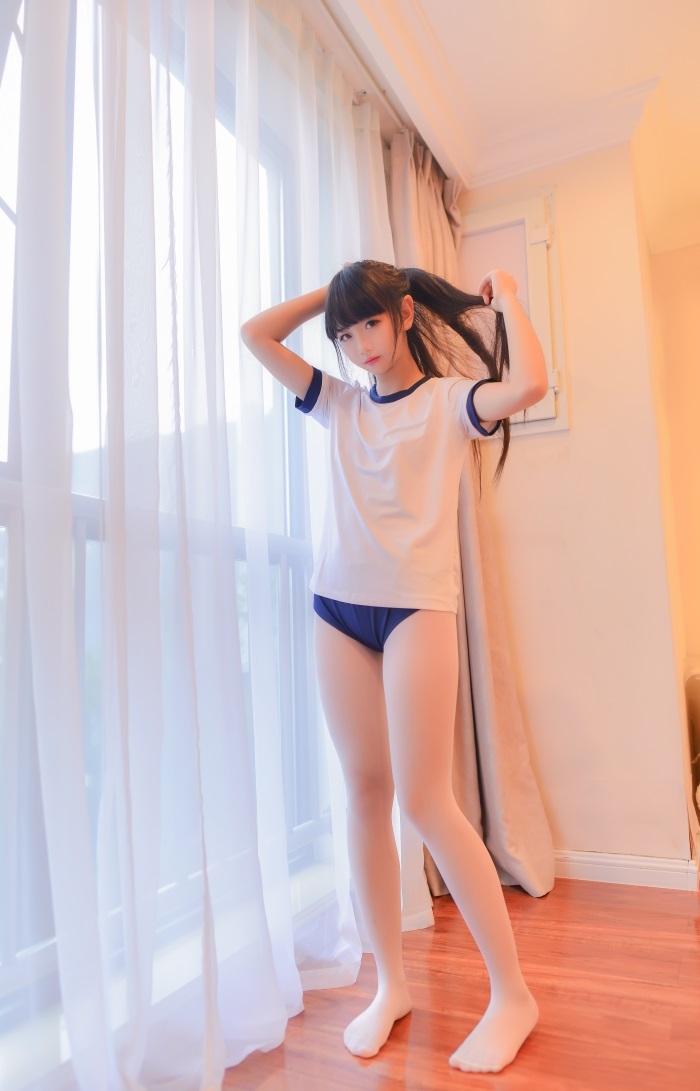 网红Coser@雪琪 – 蓝白体操服 [17P/172MB]插图2