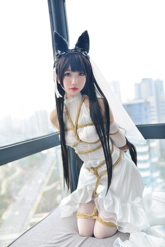 网红Coser@雪琪-爱宕婚纱 白丝 兽耳 [38P/366MB]插图2