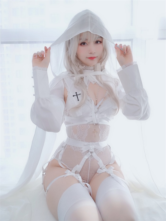 人气动漫Coser@白银81_ 纯白圣女 [56P/6V/264MB]插图4