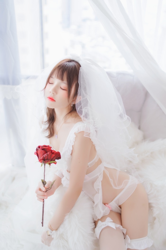 人气动漫Coser@桜桃喵 – 洁白的轻纱 [33P/370MB]插图2