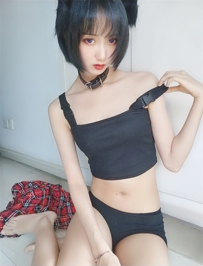 网红Coser@木绵绵OwO – 不良猫 [44P/2V/144MB]插图3