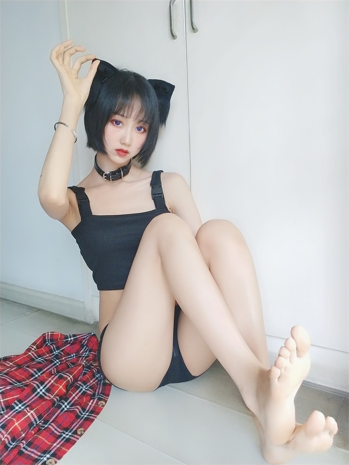 网红Coser@木绵绵OwO – 不良猫 [44P/2V/144MB]插图1