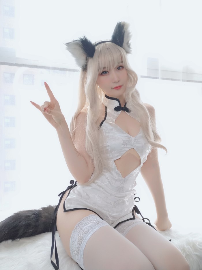 人气动漫Coser@白银81 小白狼 [49P/3V/180MB]插图1