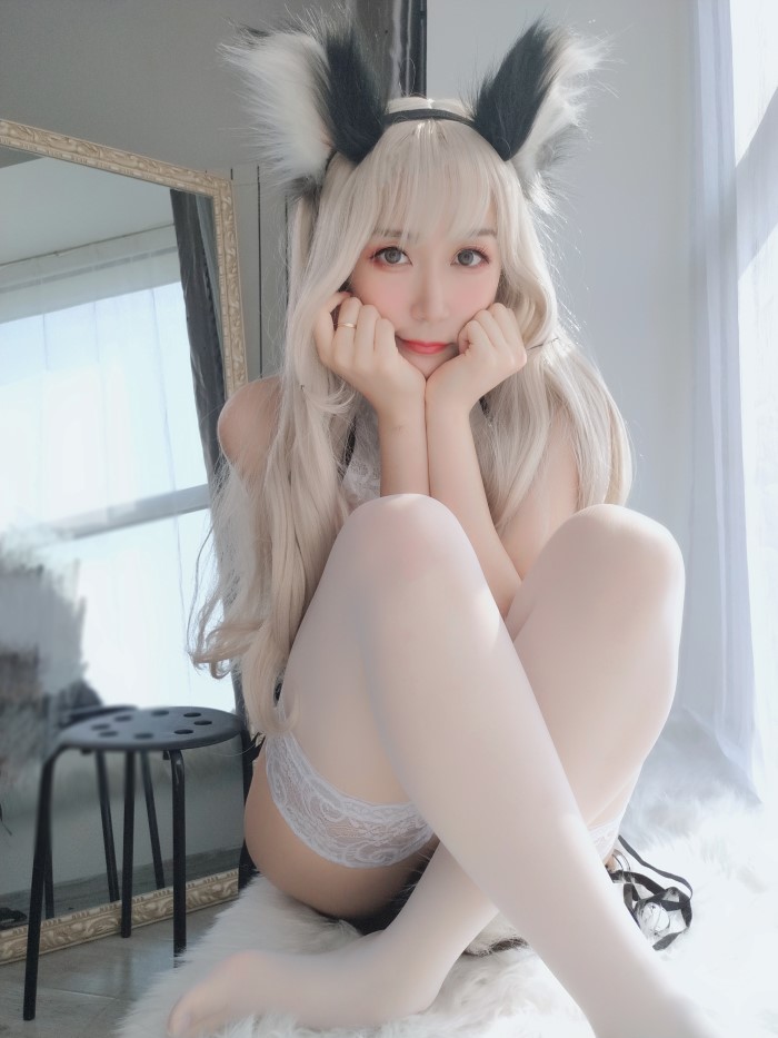 人气动漫Coser@白银81 小白狼 [49P/3V/180MB]插图2