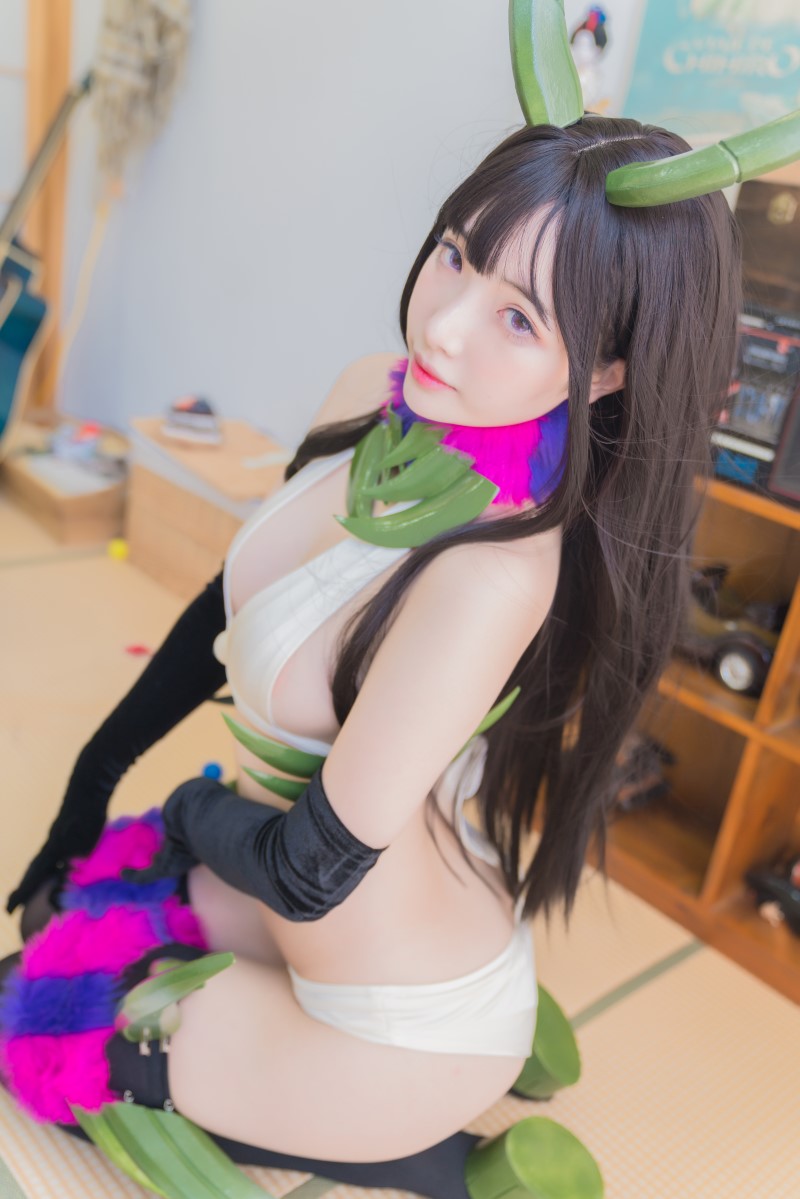 微博红人Coser@雯妹不讲道理 恶魔姐姐 [28P/440MB]插图3