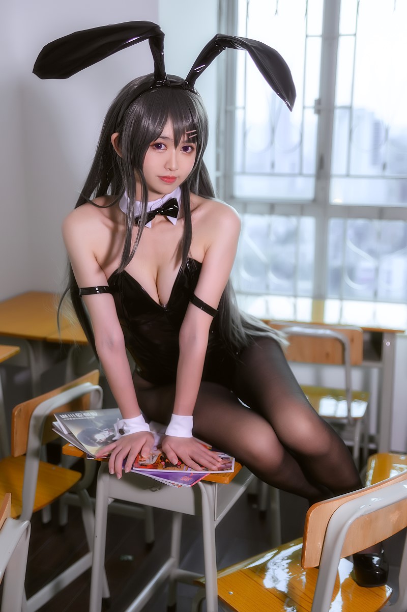 网红Coser@鳗鱼霏儿 – 兔女郎之猪头学姐[10P/135MB]插图2