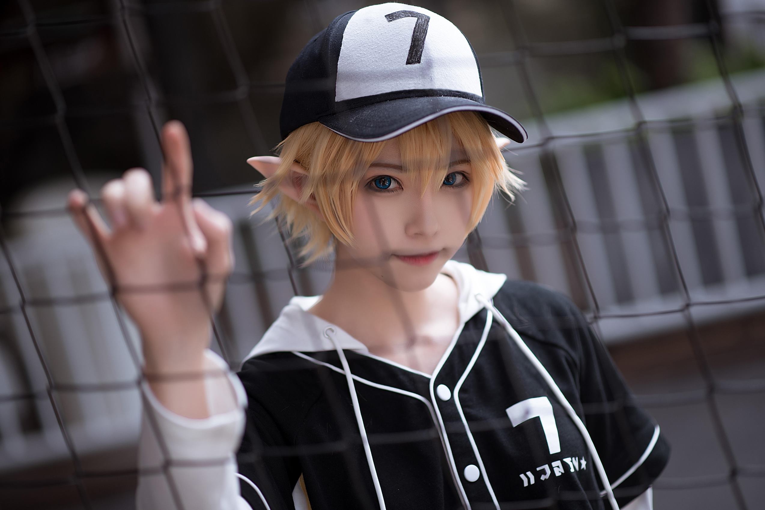 人气Coser@Kitaro_绮太郎 凹凸世界金[8P/13MB]插图1