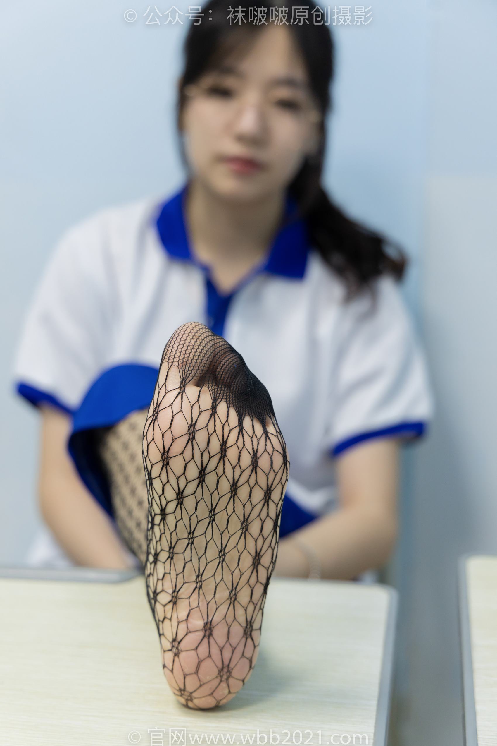 [BoBoSocks袜啵啵]NO.375 小甜豆-高跟鞋、黑色蕾丝网袜、校服裤里丝[160P/1V/7.68GB]插图1