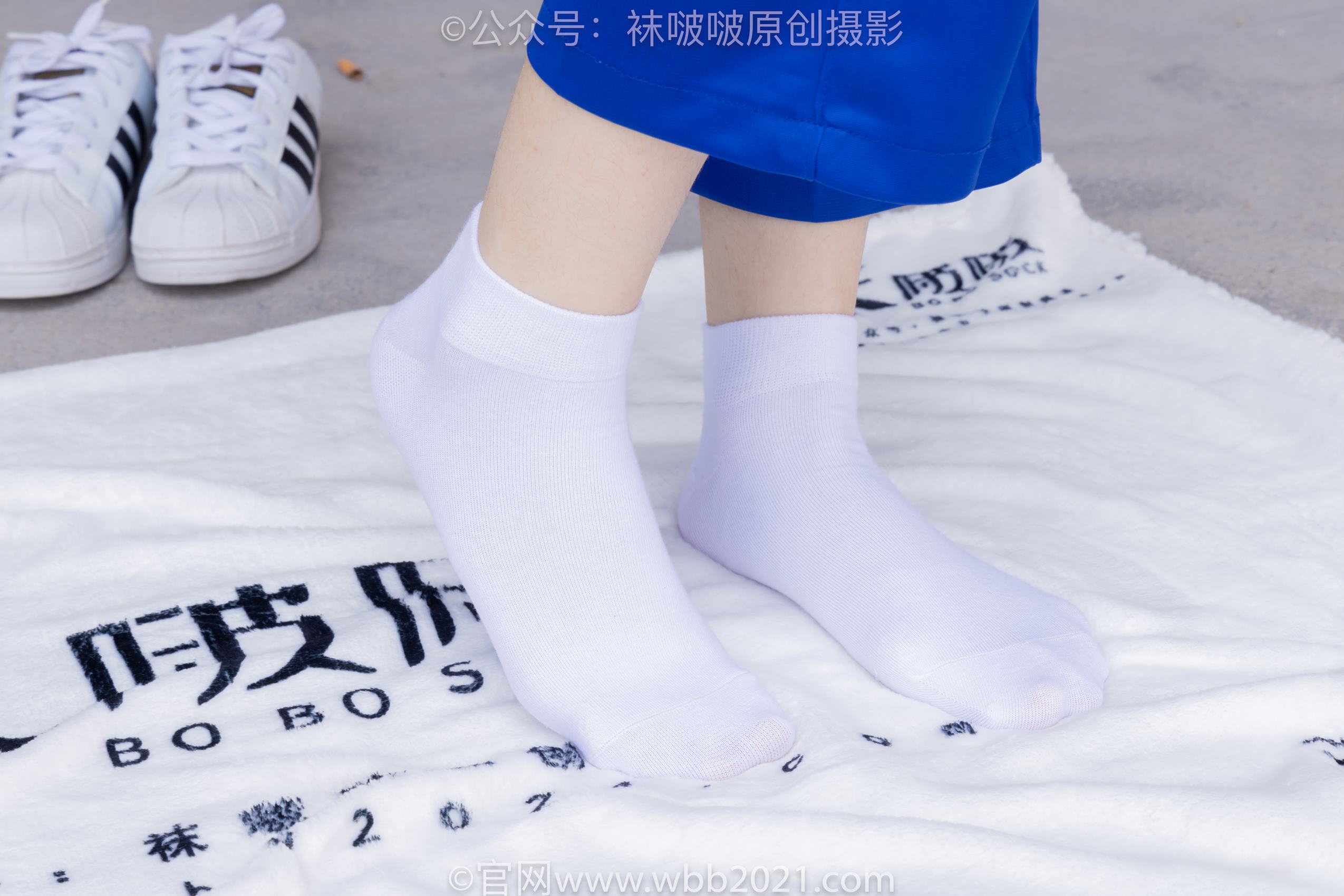 [BoBoSocks袜啵啵]NO.393 糯米-板鞋、白棉袜、裸足、校服[150P/1V/7.01GB]插图5