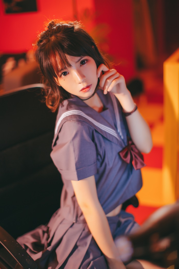 网红Coser@疯猫ss – 制服暗黑JK [16P/220MB]插图3