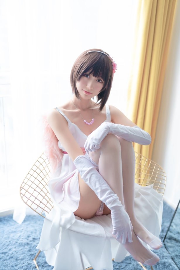 网红Coser@木绵绵OwO – 加藤惠cos礼服部分 [39P/184MB]-萌图网