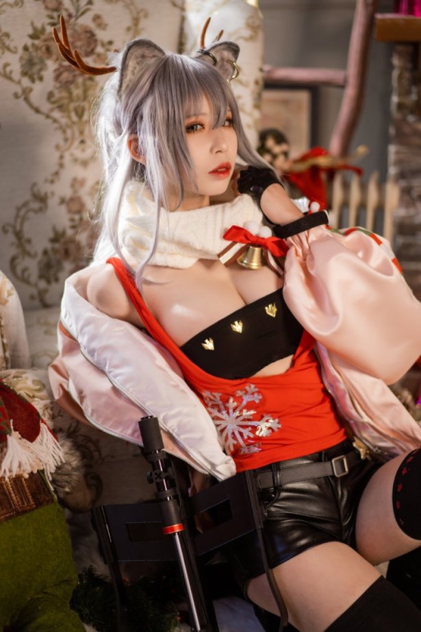 人气动漫Coser@爱老师_PhD  明日方舟 厚礼 黑cos[28P/204MB]-萌图网