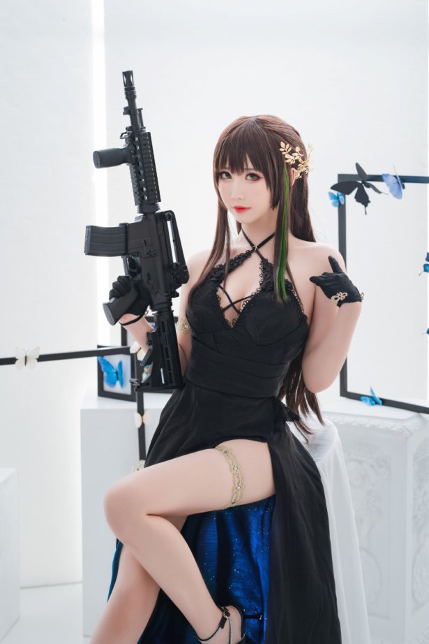 网红Coser@面饼仙儿 –  M4A1 [21P/155MB]-萌图网