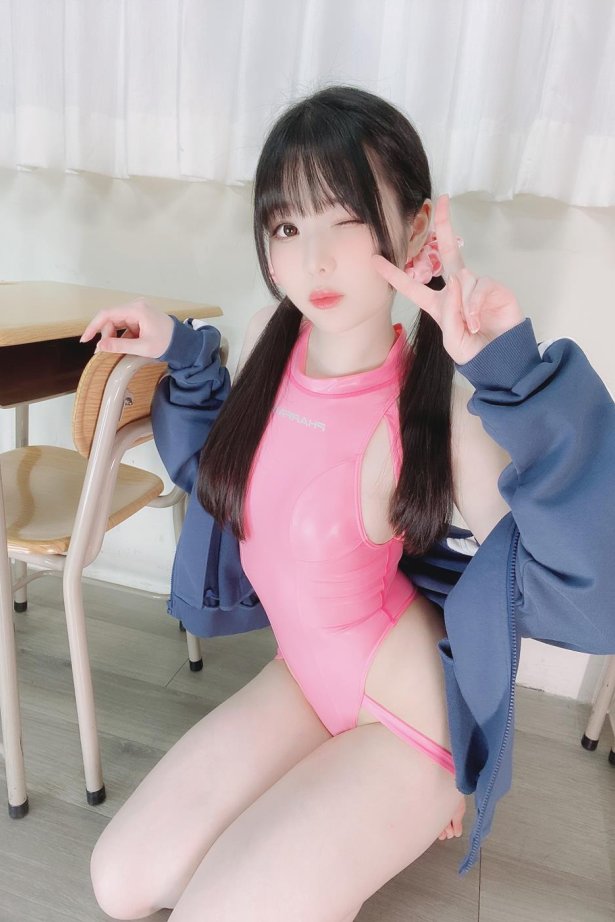 霜月shimo – Pink Swimsuit[21P/100MB]-萌图网