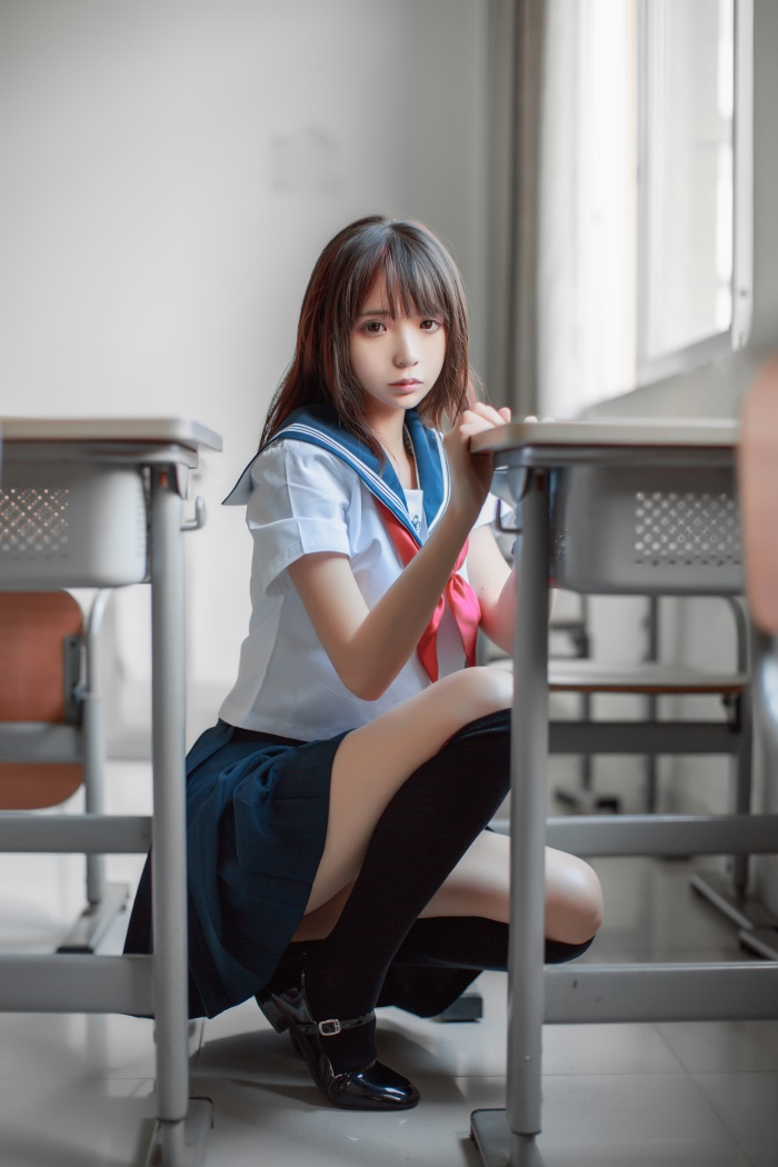 网红Coser@疯猫ss – 同桌的黑丝水手服 [41P/464MB]插图2