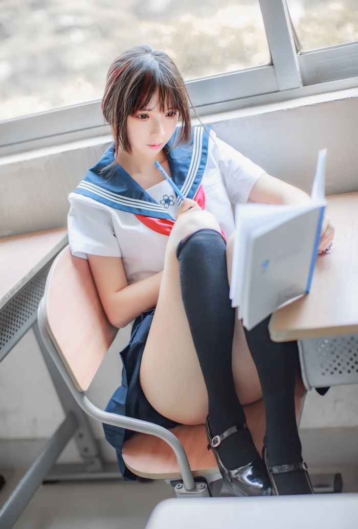 网红Coser@疯猫ss – 同桌的黑丝水手服 [41P/464MB]-萌图网