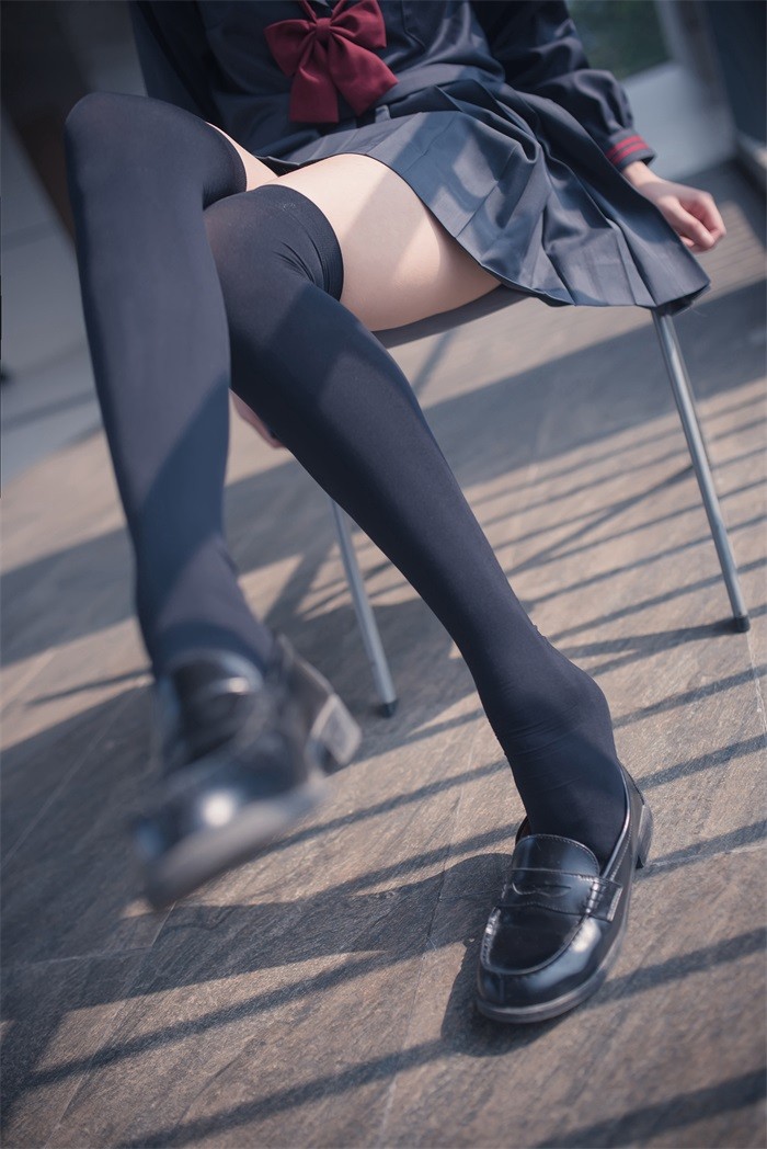风之领域精品写真@No.131 JK户外长腿黑丝 [45P/223MB]插图2