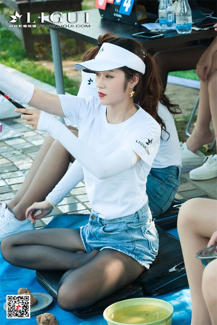 [Ligui丽柜] 2019.08.07 户外达人 Model 文静&然然 [69+1P/50MB]插图3