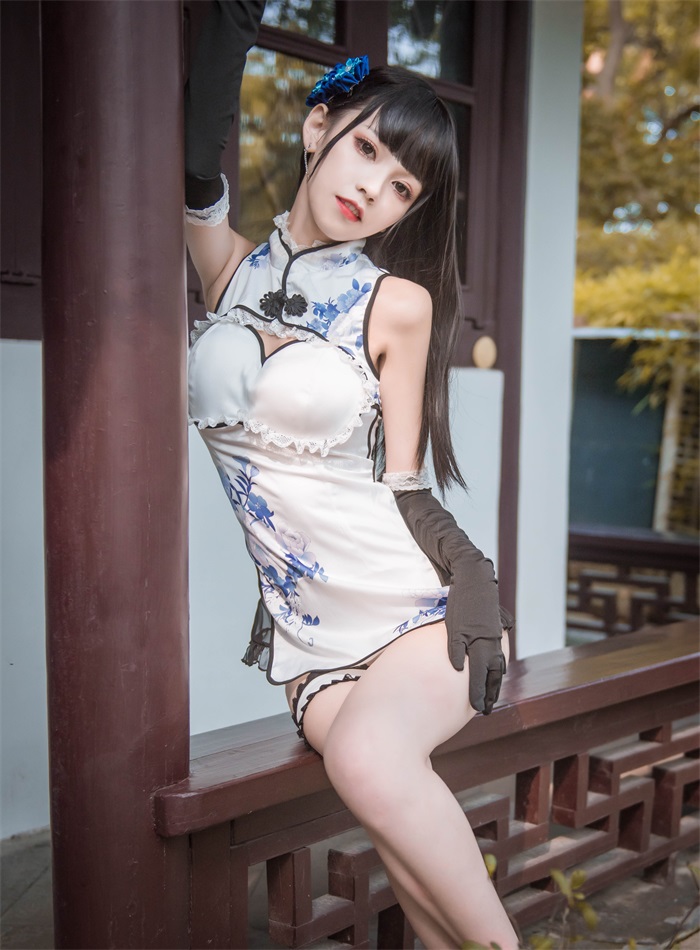 微博红人-动漫博主@你的负卿 瓶儿旗袍 [25P/220MB]插图4