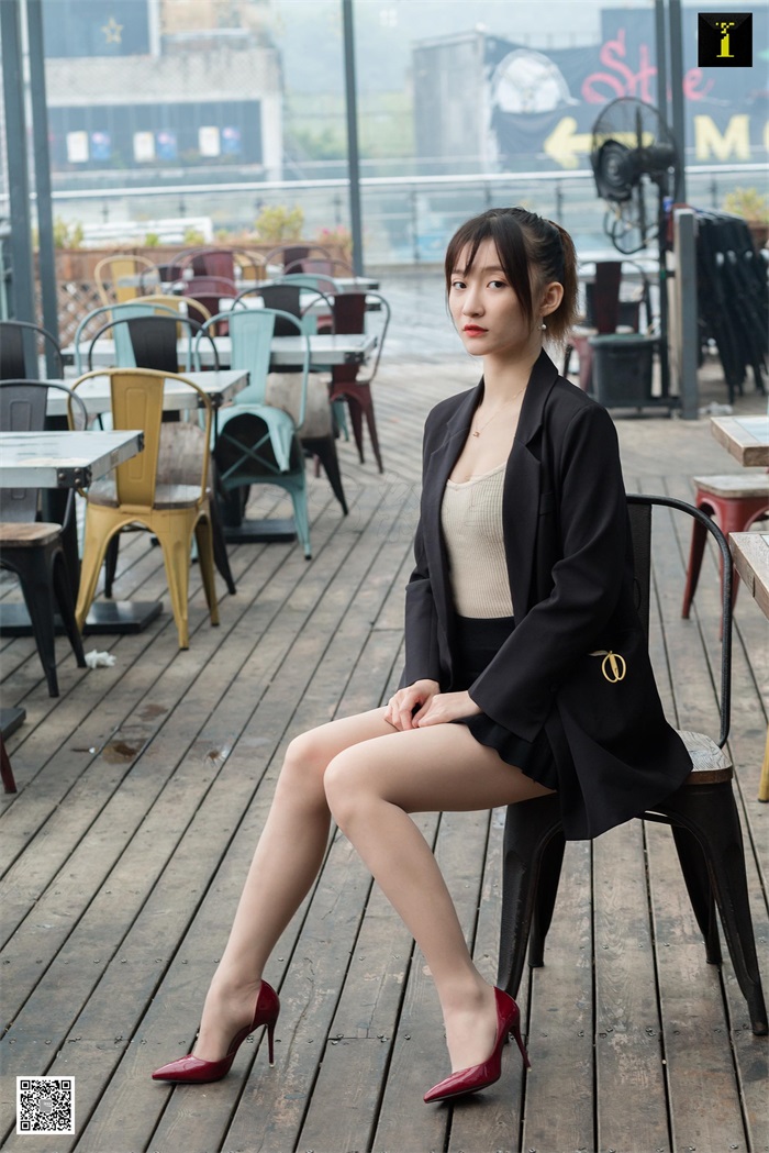 [IESS异思趣向] 2019.12.19 丝享家641：秋秋《秋领班的午休时间》[94P/34.1MB]插图1