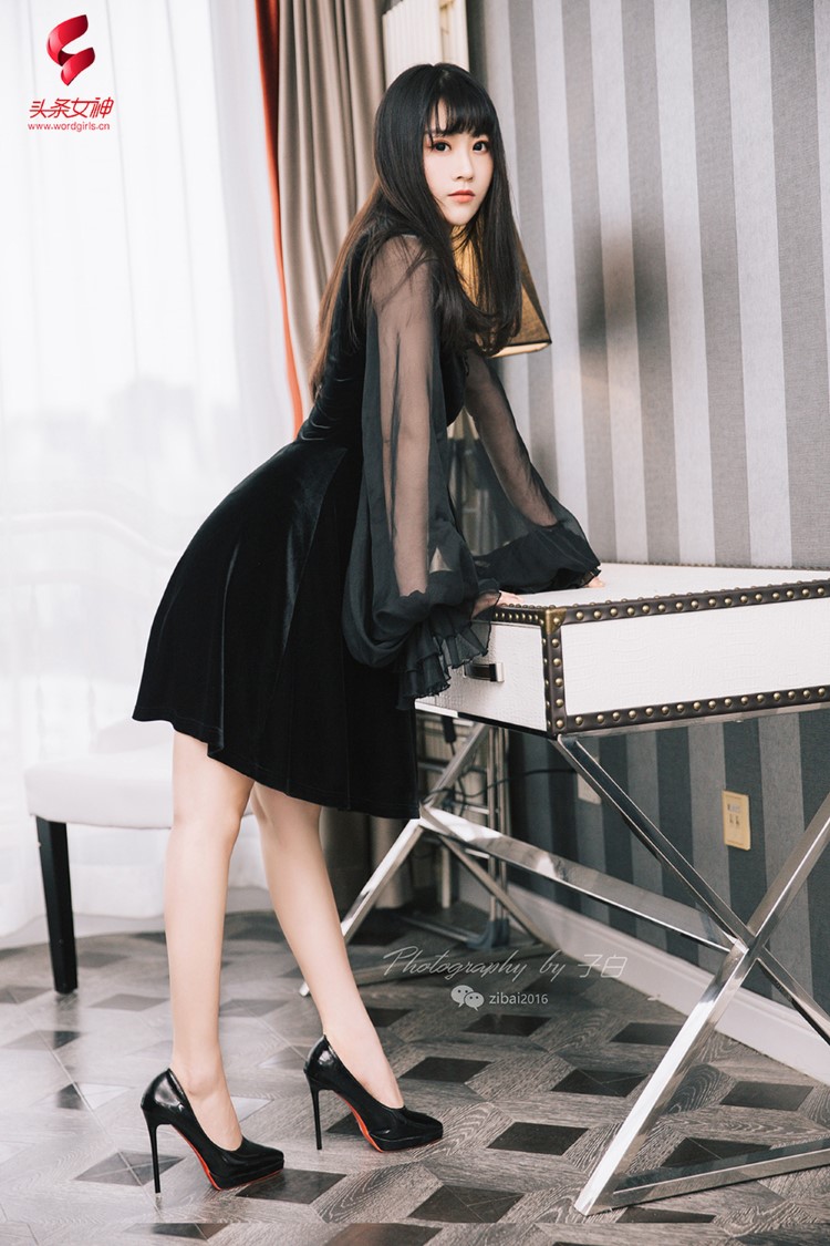 [TouTiao头条女神] 2019.06.23 糖糖 黑与白的纯净女孩[10P/9M]插图3