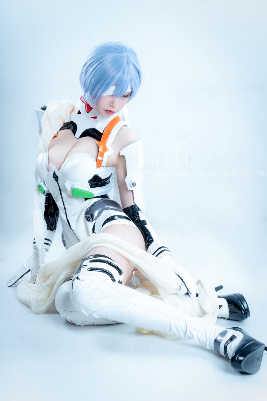 人气动漫Coser@爱老师_PhD 新世纪福音战士 绫波丽 [17P/70MB]插图2