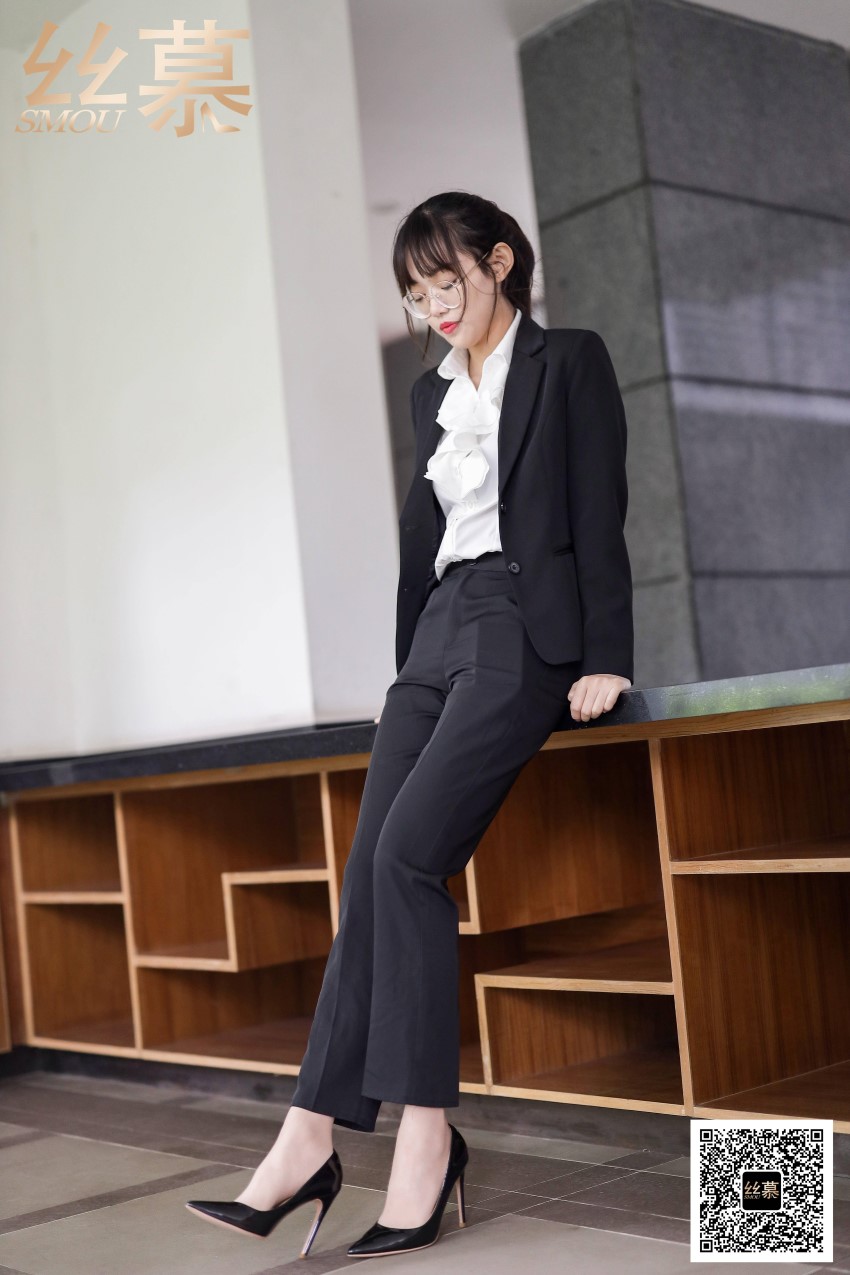 [丝慕GIRL]特写集 TX083 颖儿《OL裤里丝》[88P/1V/190MB]插图4