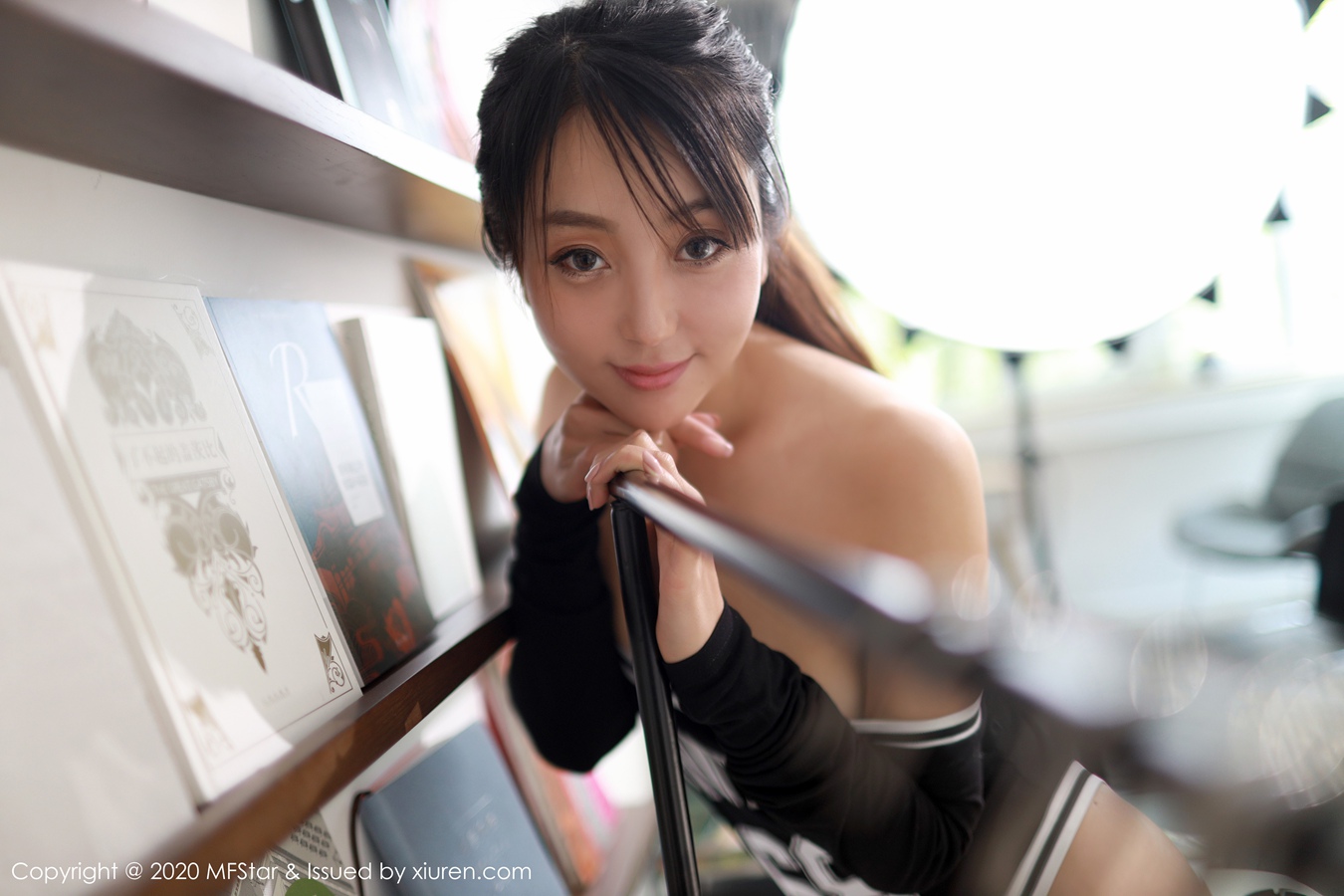 [MFStar模范学院]MF20200219VOL0270 2020.02.19 VOL.270 前凸后翘性感身材的美 郭忆然[42+1P/122M]插图4