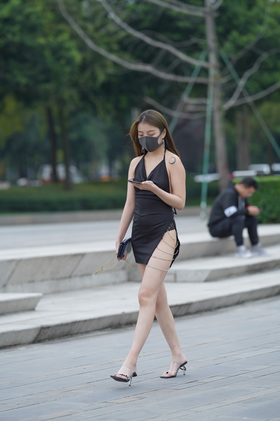 精选街拍 No.311 妩媚少妇开叉到腰的超短裙（4） [100P/95M]插图2