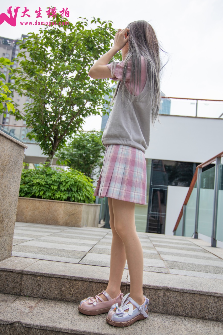 大生模拍 NO.235 范范 JK双丝 [72P/1V/1.64GB]插图2