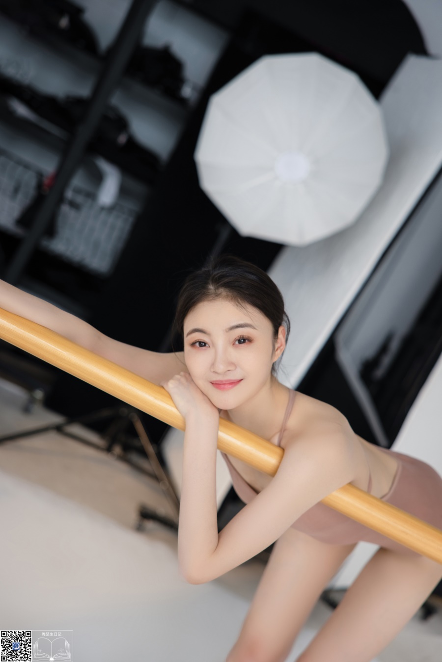 [GALLI嘉丽]舞蹈生日记 001 – 毛毛 [54P/401MB]插图4