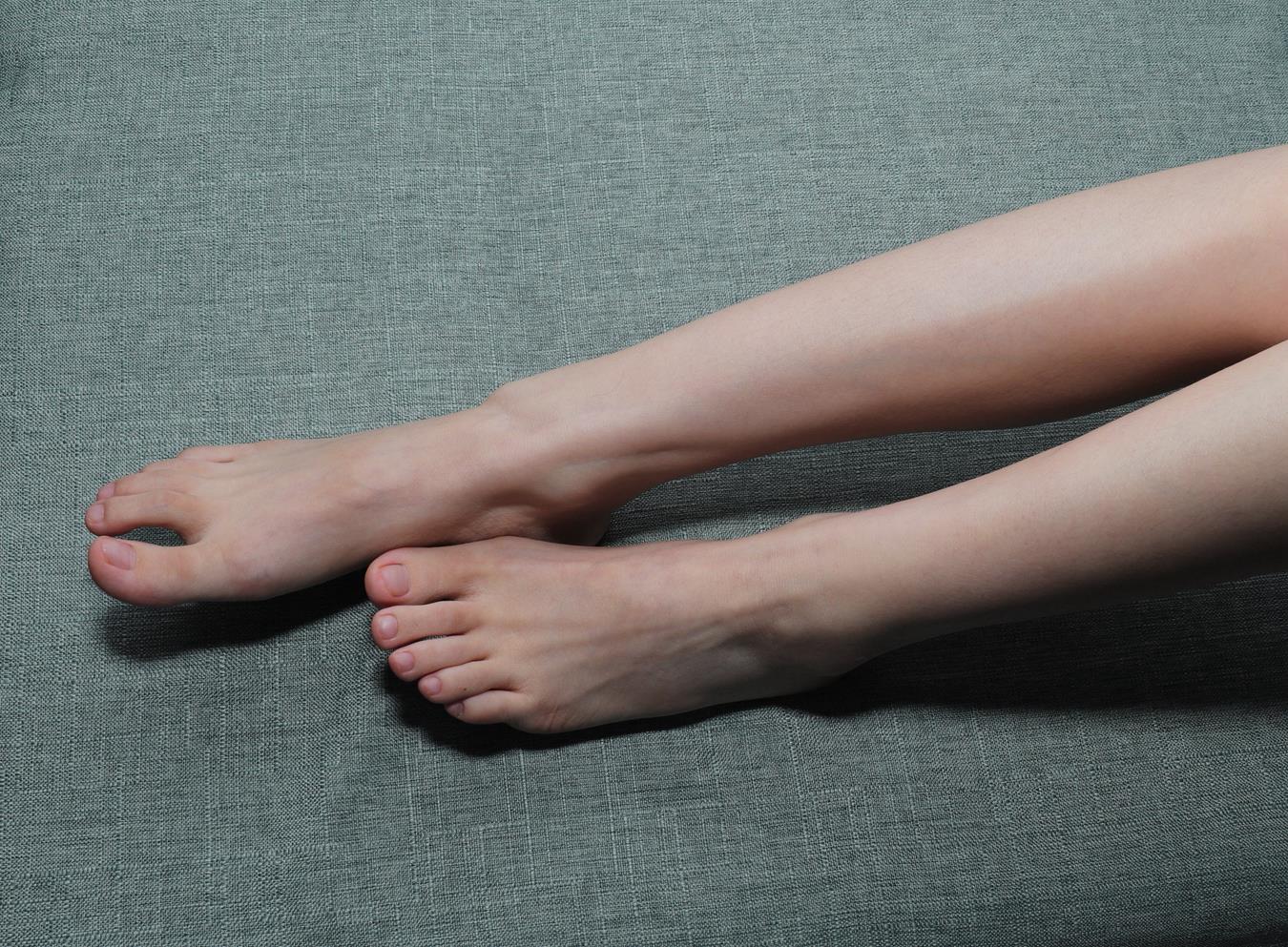 [Pary学生模拍] No.016 极品美女小芳第二季室内展示修长美jiao [139P/550MB]插图2