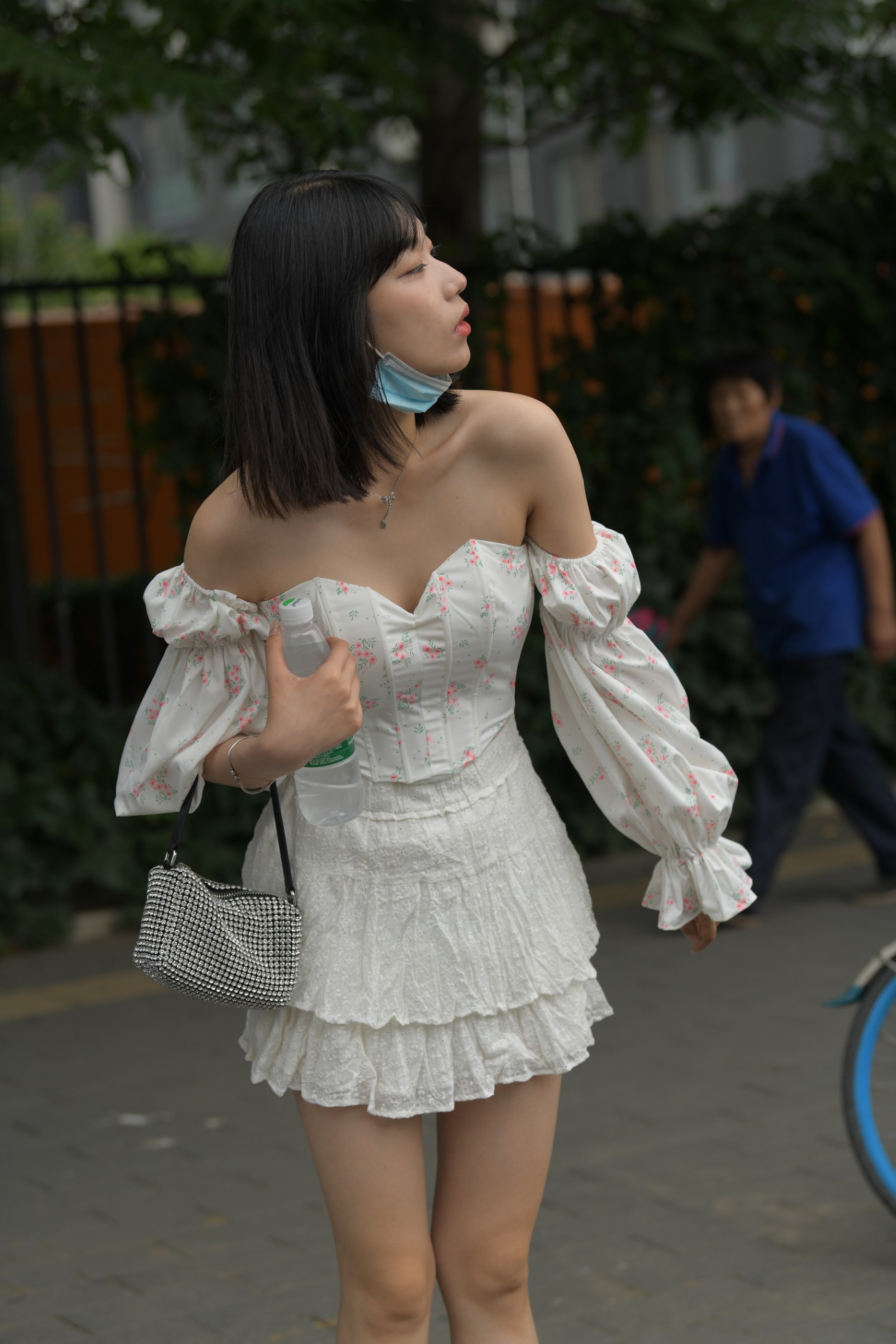 精选街拍作品 NO.2086 一始街拍作品 – 白裙女孩[486P/544MB]插图2