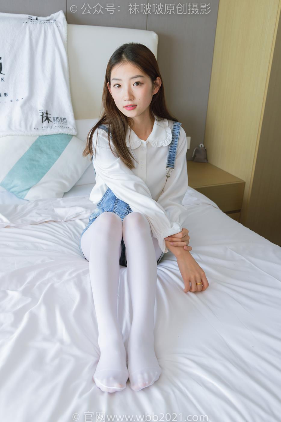 [BoBoSocks袜啵啵]NO.261 小沫-板鞋、厚白丝[143P/V/5.69GB]插图4