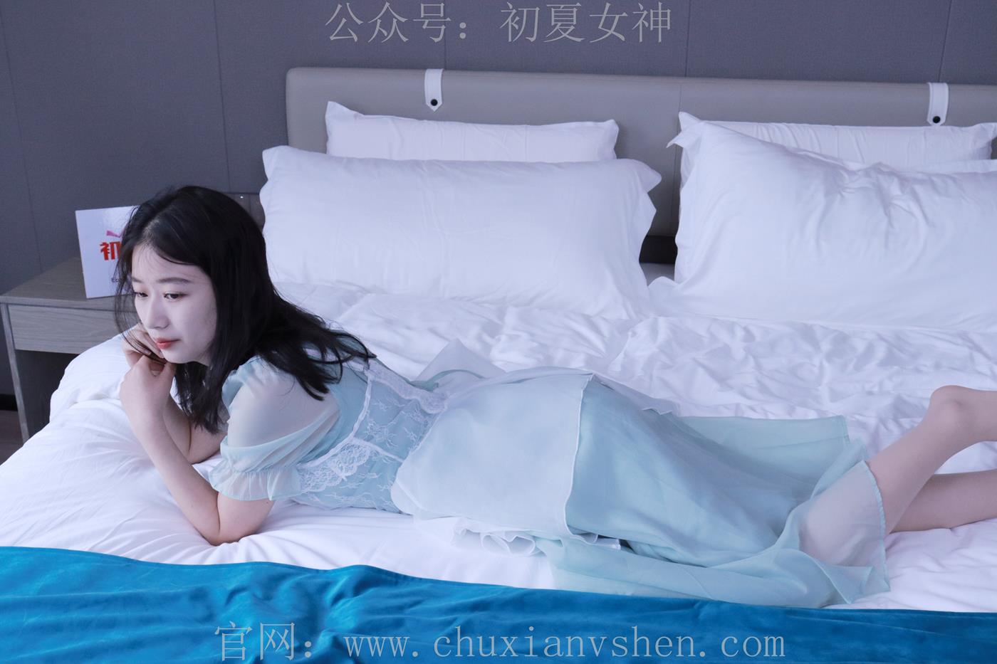 初夏女神 NO.009 念念 绿野仙踪M码连衣裙搭回力球鞋[120P/1V/5.53GB]插图4