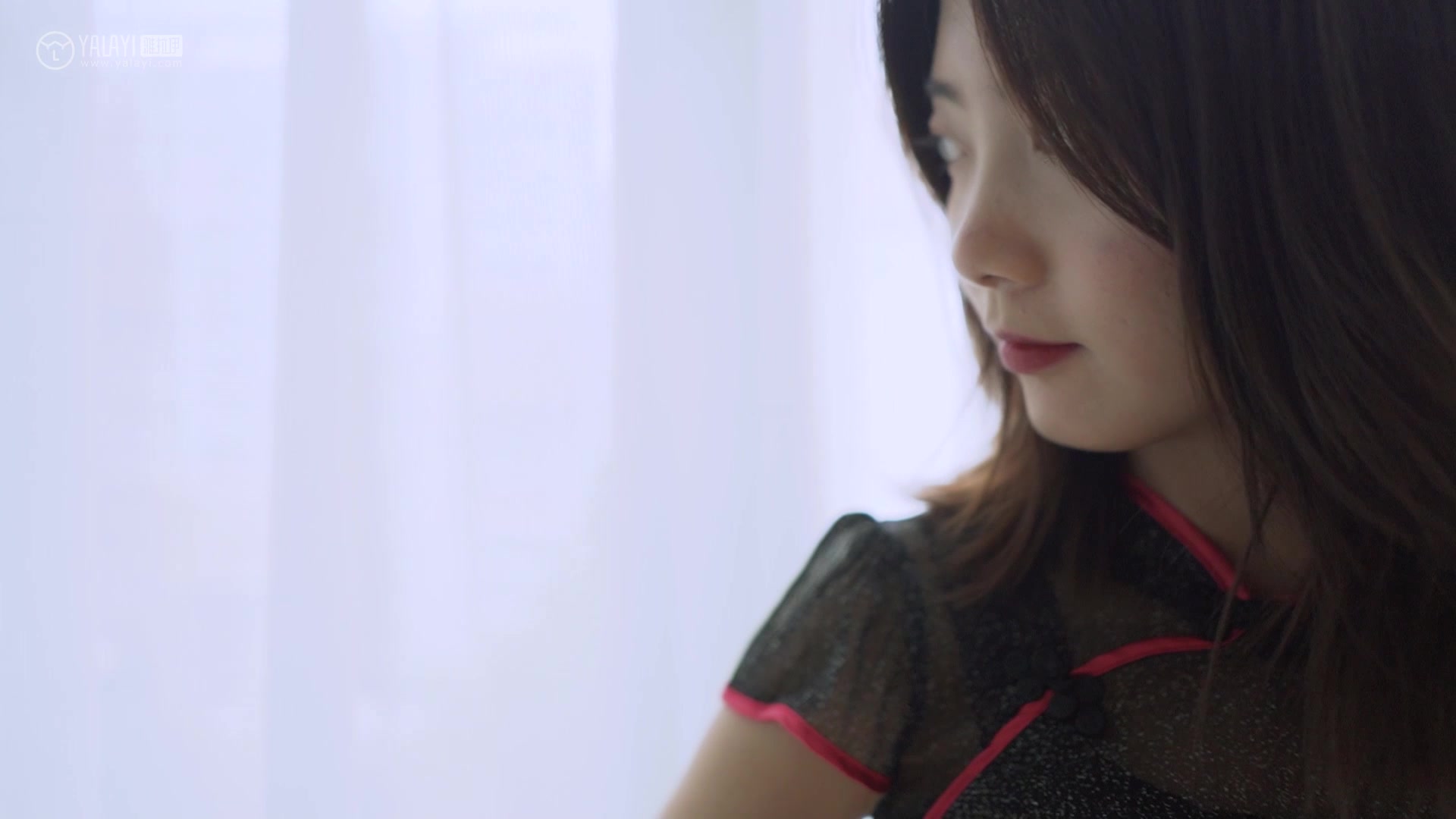 [YALAYI雅拉伊视频] 2020.04.06 V125《音乐系的旗袍女孩》纹纹[1V/142M]插图1