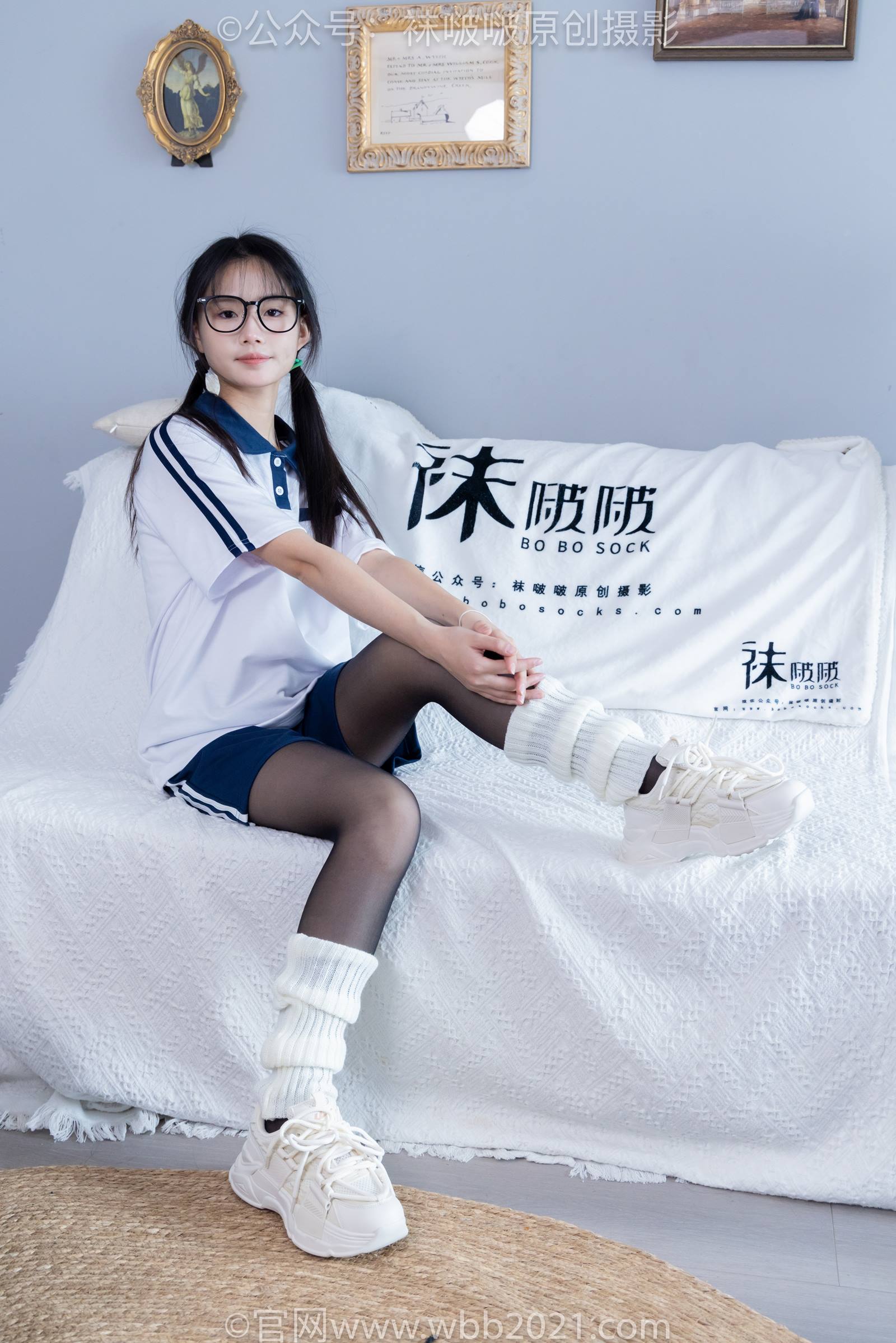 [BoBoSocks袜啵啵]NO.335 甜甜圈-校服、运动鞋、薄黑丝、袜套[154P/1V/7.48GB]插图4