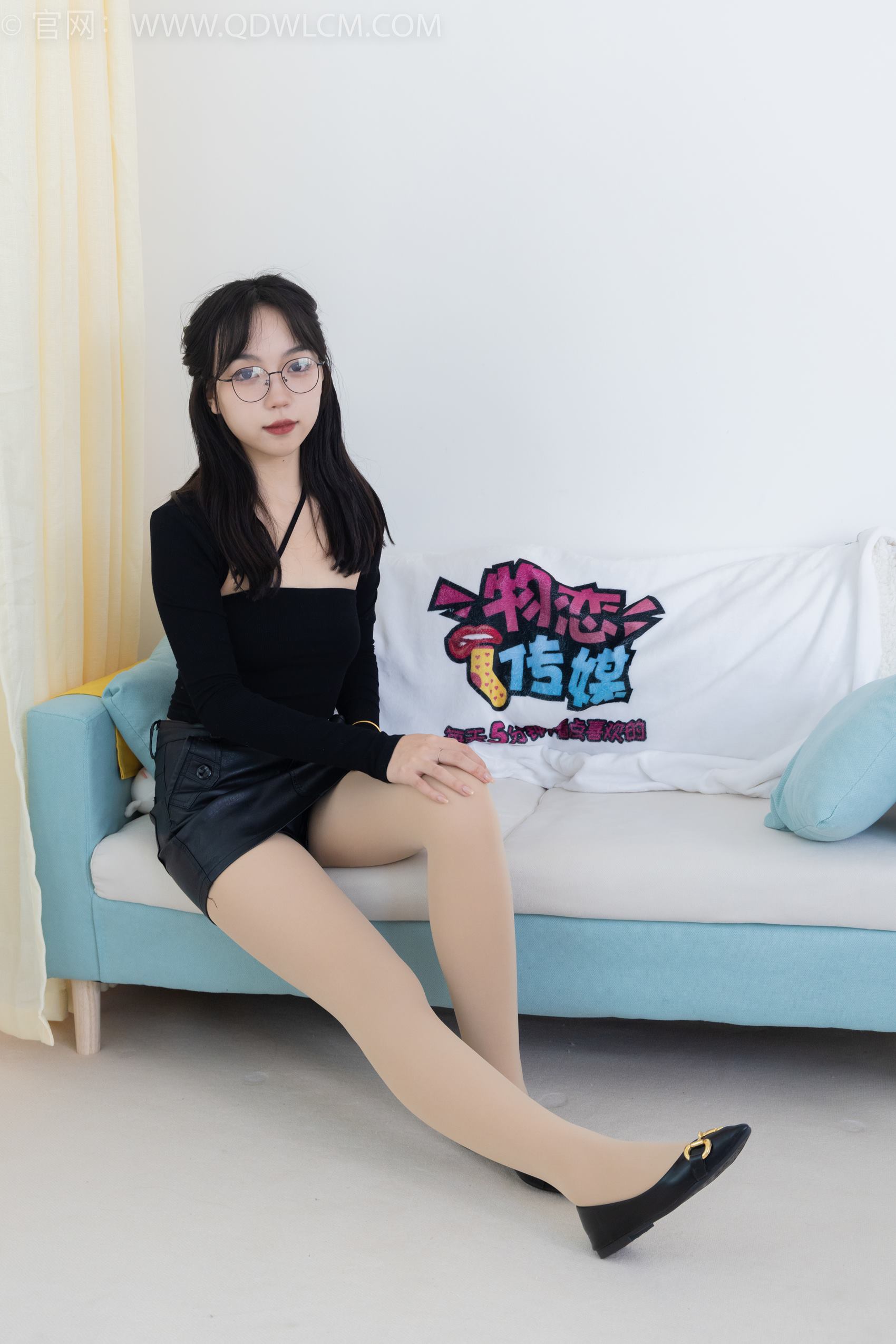 物恋传媒 NO.1886 纱纱-乌鸦飞吧[150P/1V/4.17GB]插图3