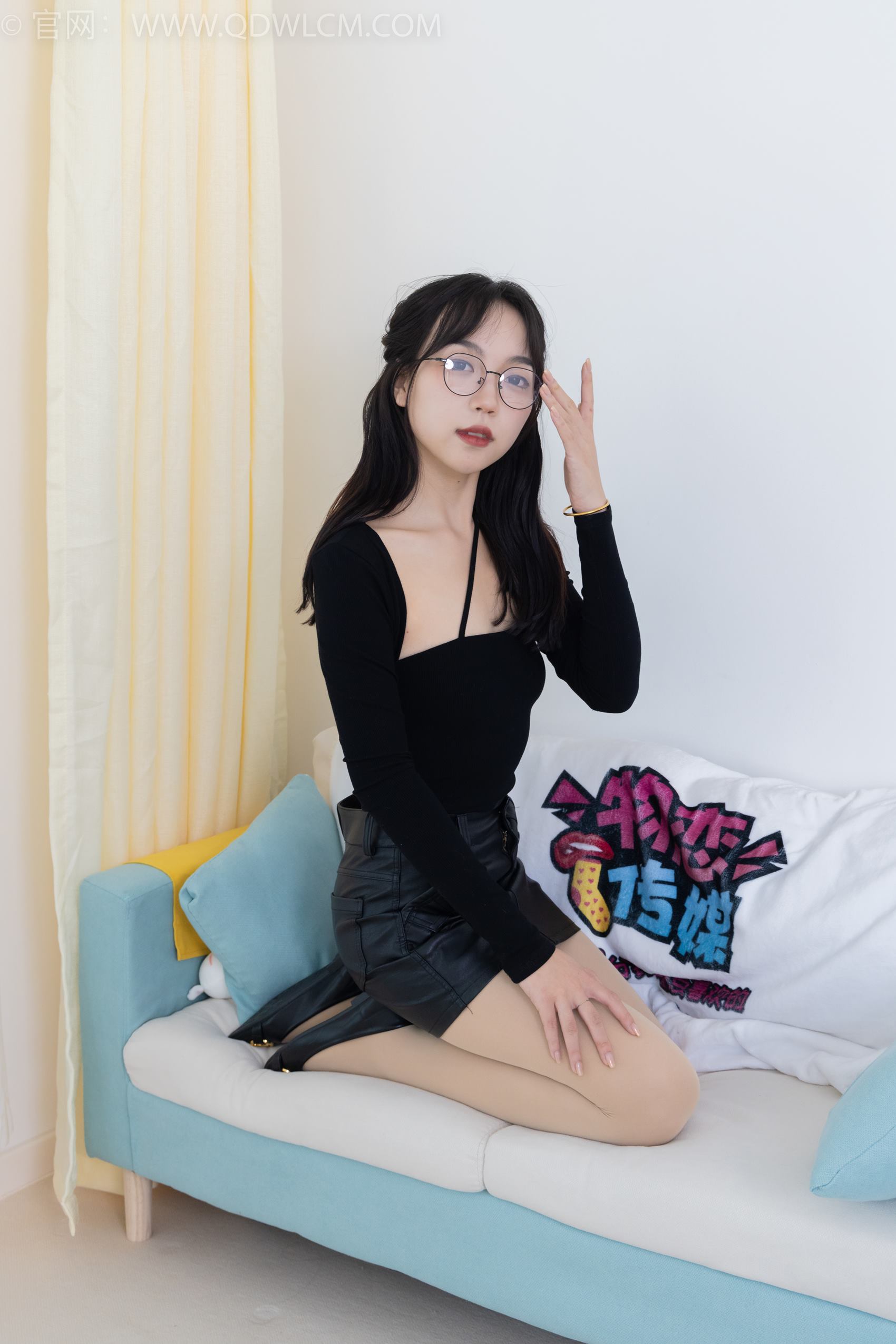 物恋传媒 NO.1886 纱纱-乌鸦飞吧[150P/1V/4.17GB]插图4