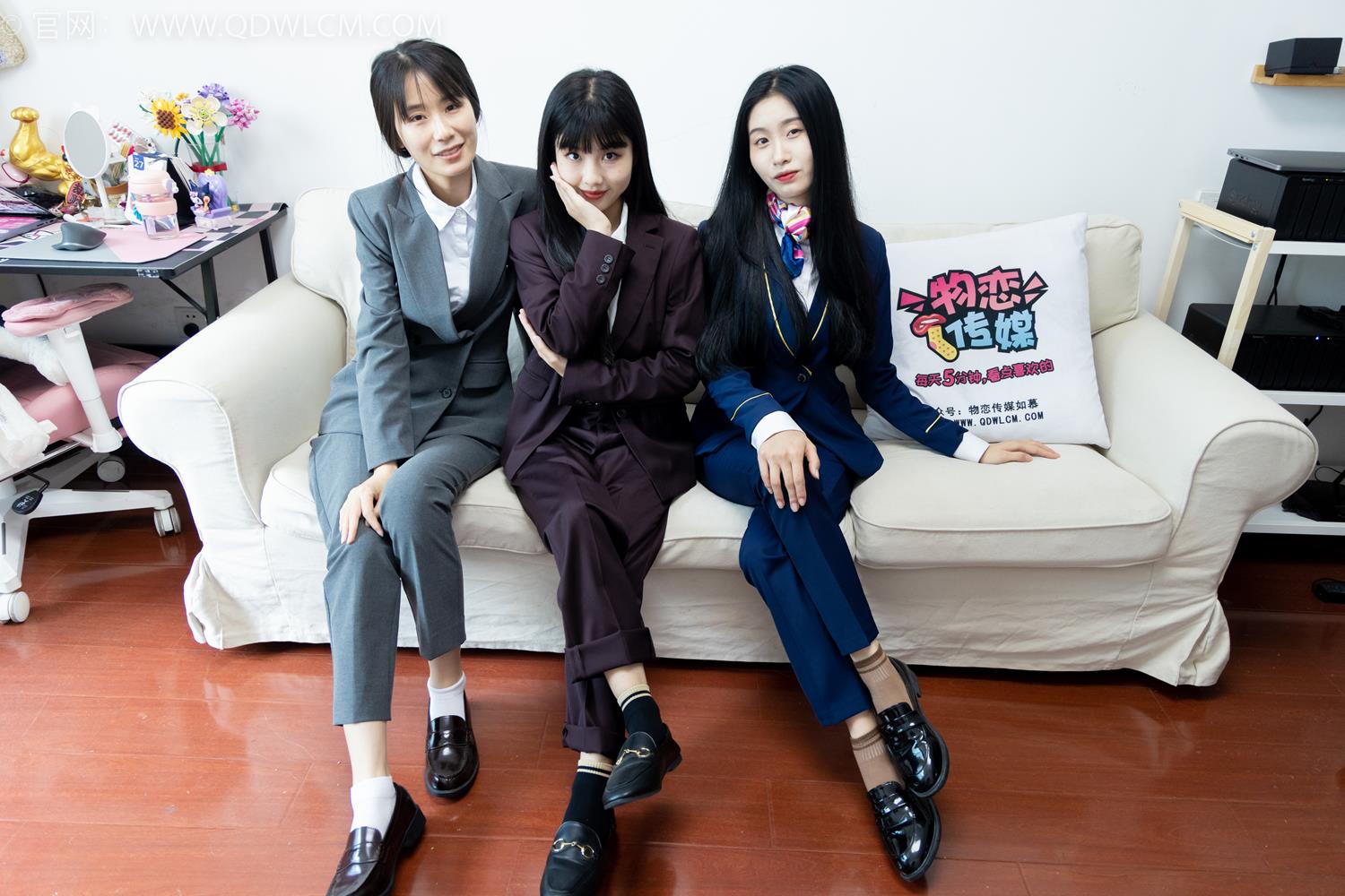 物恋传媒 NO.2074 菜菜&米米&绒绒-我们的秘密[178P/1V/6.56GB]插图2