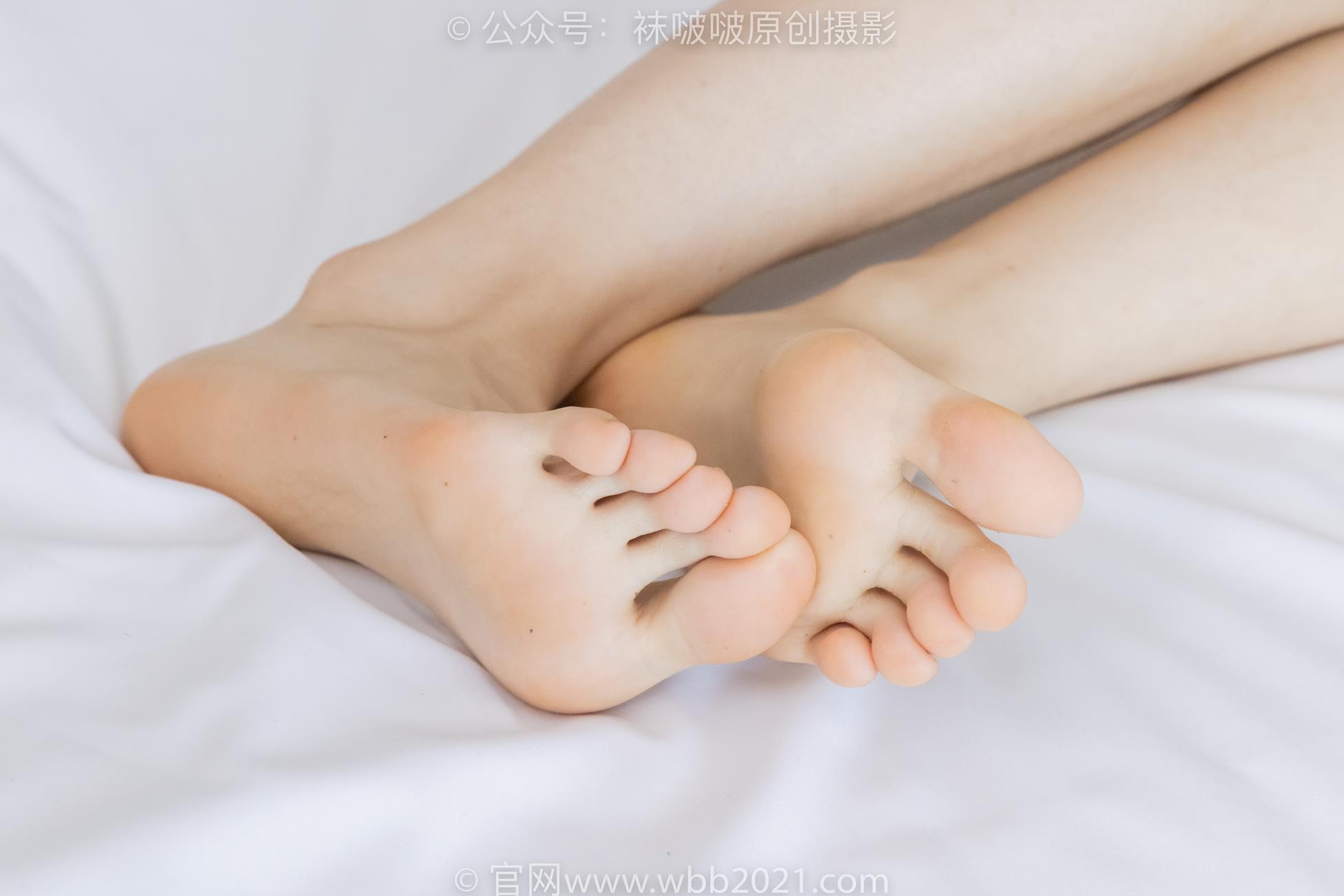 [BoBoSocks袜啵啵]NO.443 糯米-高跟鞋、白丝、裸足[139P/1V/6.32GB]插图1