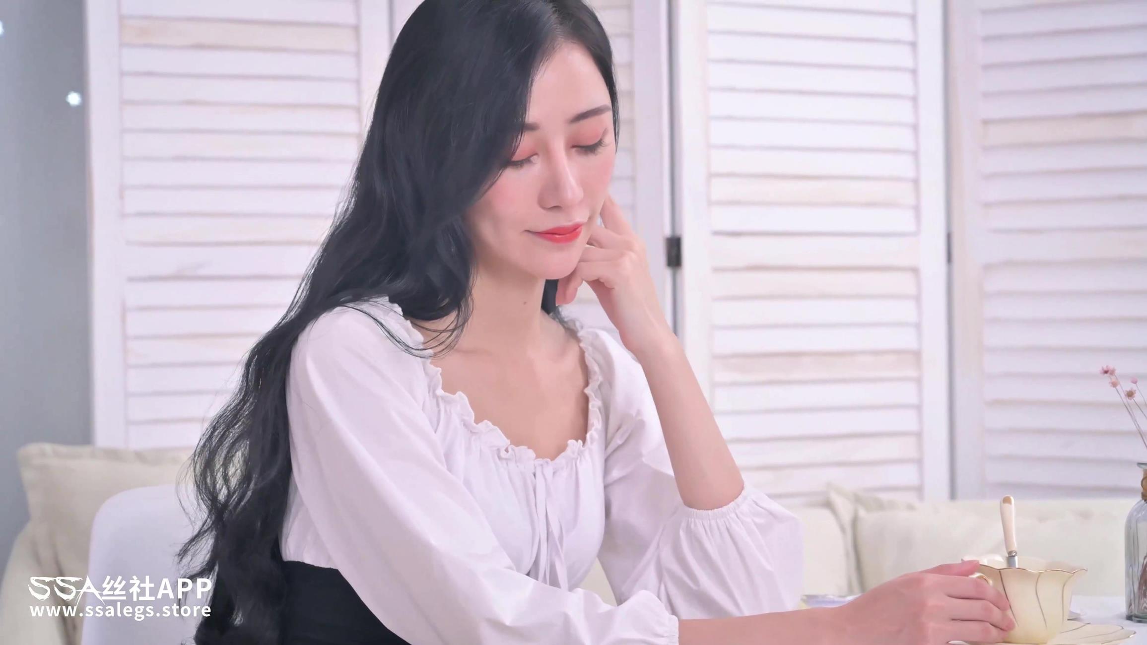 [SSA丝社]短片 NO.0082 雪儿 CdR闪亮菱格纹丝袜[1V/264MB]插图4