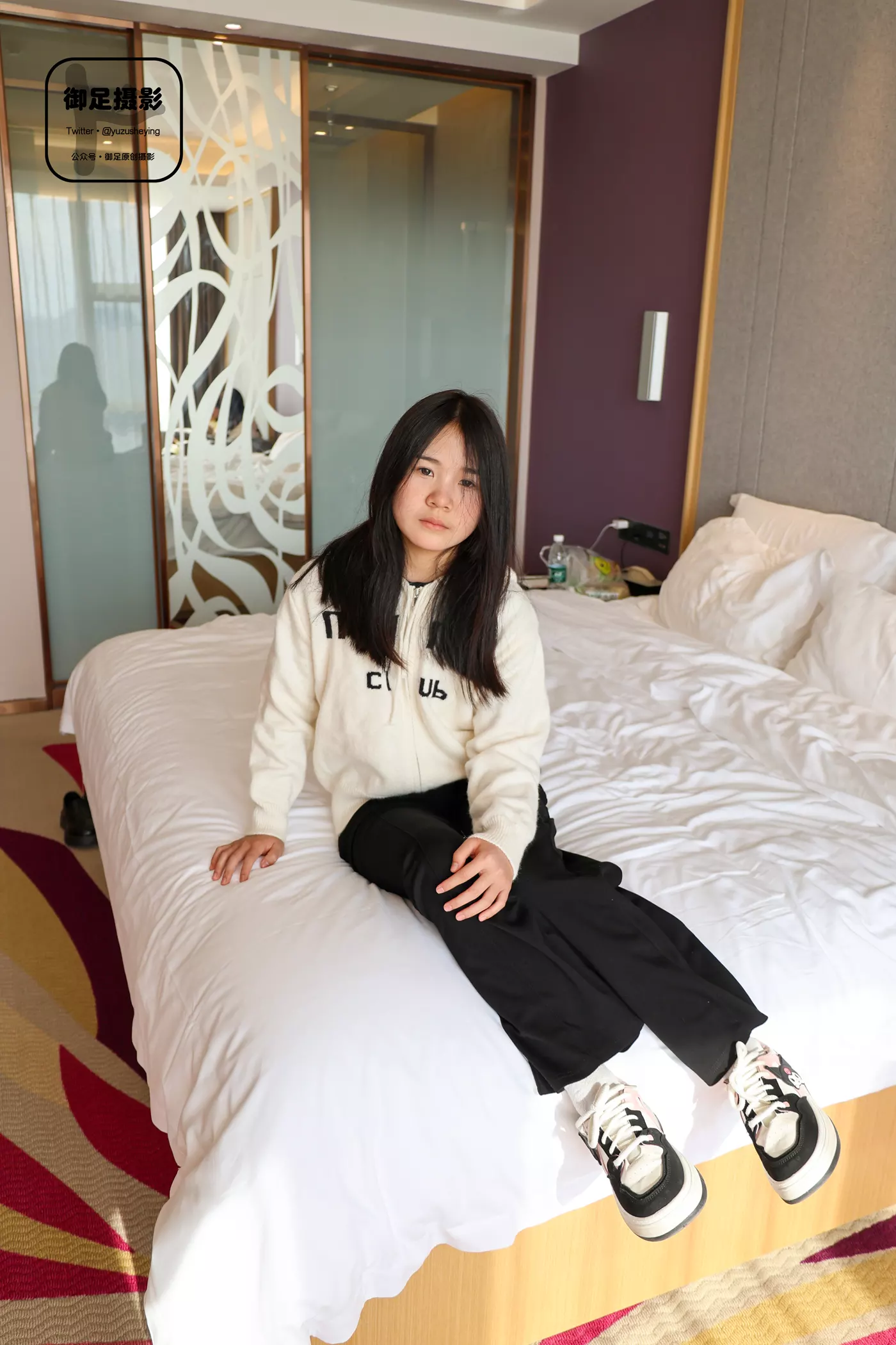 御足摄影 NO.015 – 板鞋白棉袜[74P/1V/2.50GB]插图4