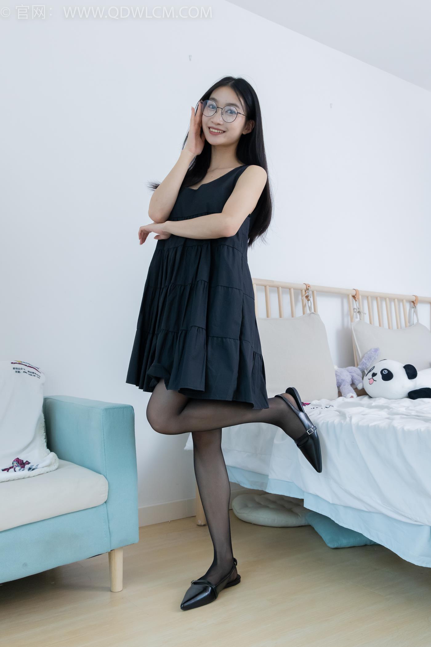 物恋传媒 NO.2257 小影-平底鞋、薄黑丝脚尖加固款[150P/1V/4.08GB]插图2