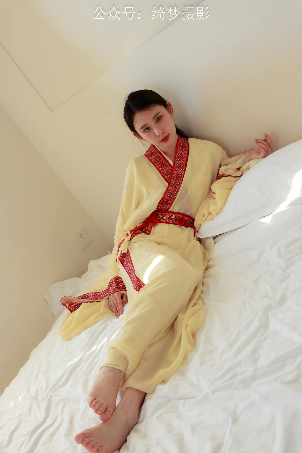 绮梦摄影 2024.09.10 NO.021 yaya 珍藏无修无水印版[624P/2V/14.8GB]插图3