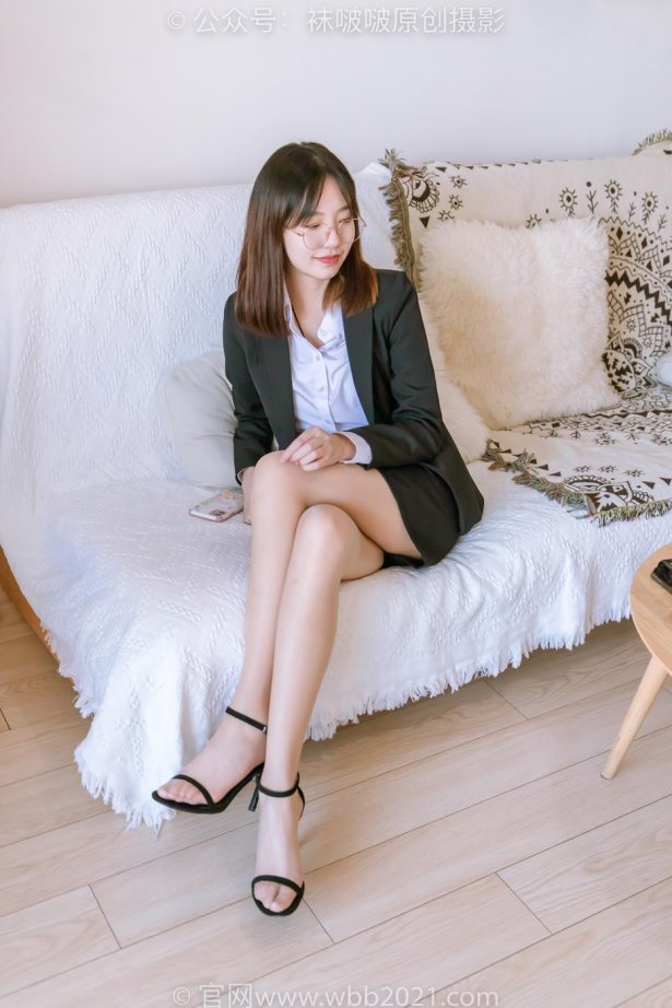 [BoBoSocks袜啵啵]NO.267 小甜豆-高跟鞋、油亮肉丝、ol制服[130P/1V/4.64GB]-萌图网
