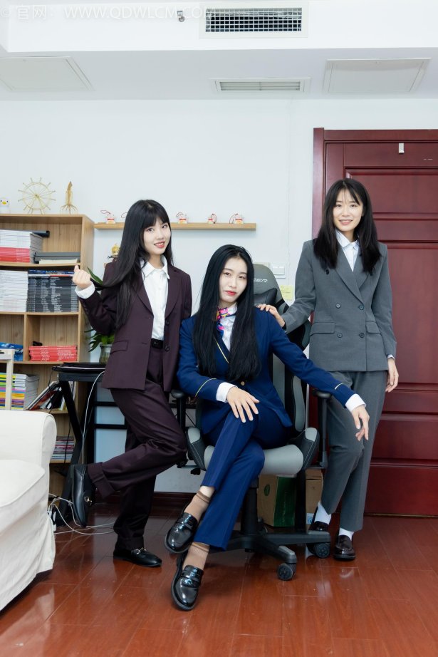 物恋传媒 NO.2074 菜菜&米米&绒绒-我们的秘密[178P/1V/6.56GB]-萌图网
