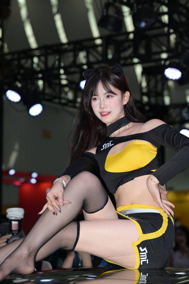 精选街拍作品 NO.5321 可爱甜美SHOWGIRL[95P/243MB]-萌图网